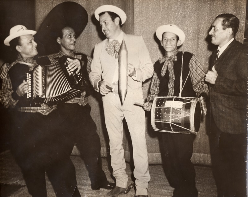 Trio Reynoso with Tony Aguilar (center) at the Teatro Puerto Rico, September 15, 1962
