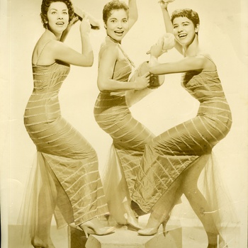 Malagon Sisters, 1958
