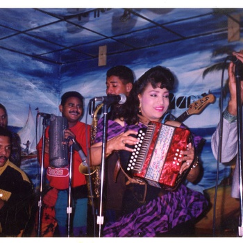 Maria Diaz y su Conjunto Típico, ca. 1990s